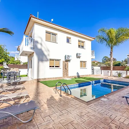 Stephania Villa